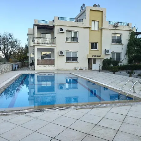 Cosy Luxurious Apt With Swimming Pool In Kyrenia *