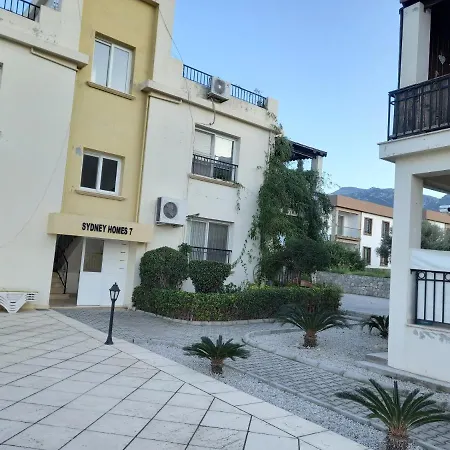 Apartment Cosy Luxurious Apt With Swimming Pool In Kyrenia Kazaphani